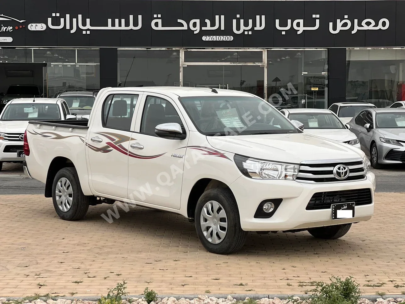 Toyota  Hilux  2025  Automatic  11,000 Km  4 Cylinder  Rear Wheel Drive (RWD)  Pick Up  White