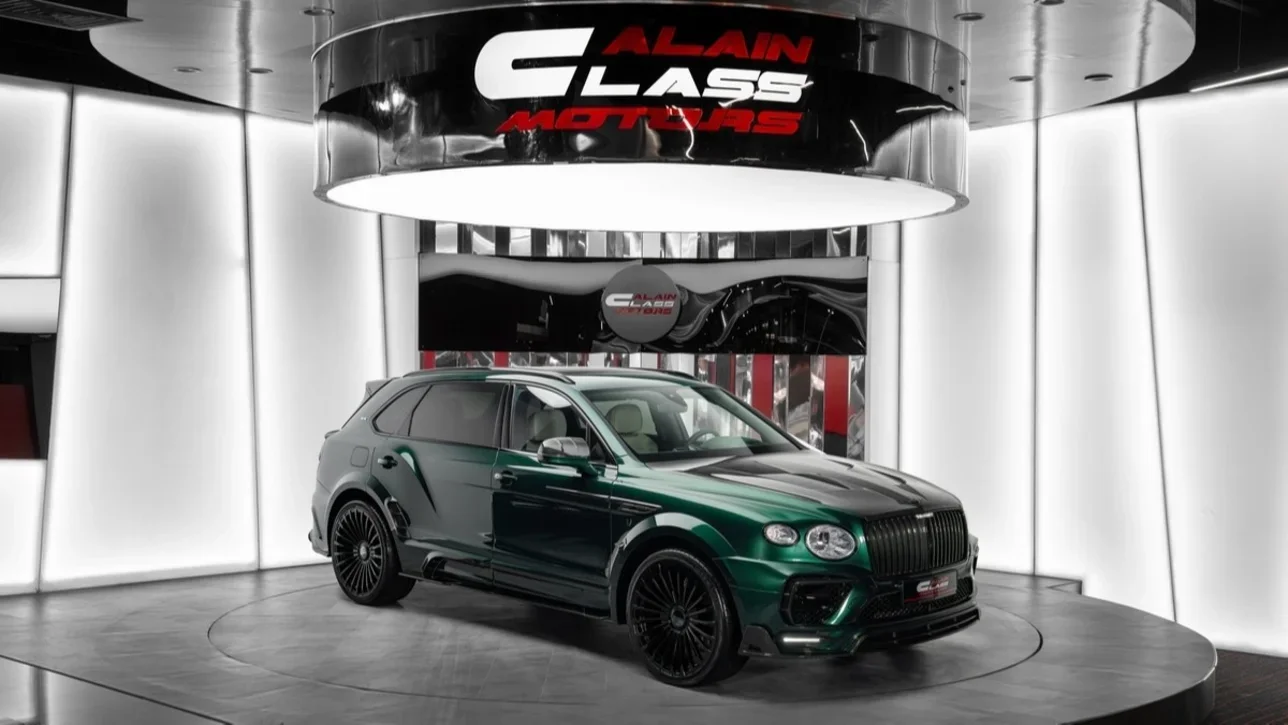 Bentley  Bentayga  Mansory  2023  Automatic  124 Km  12 Cylinder  Four Wheel Drive (4WD)  SUV  Green