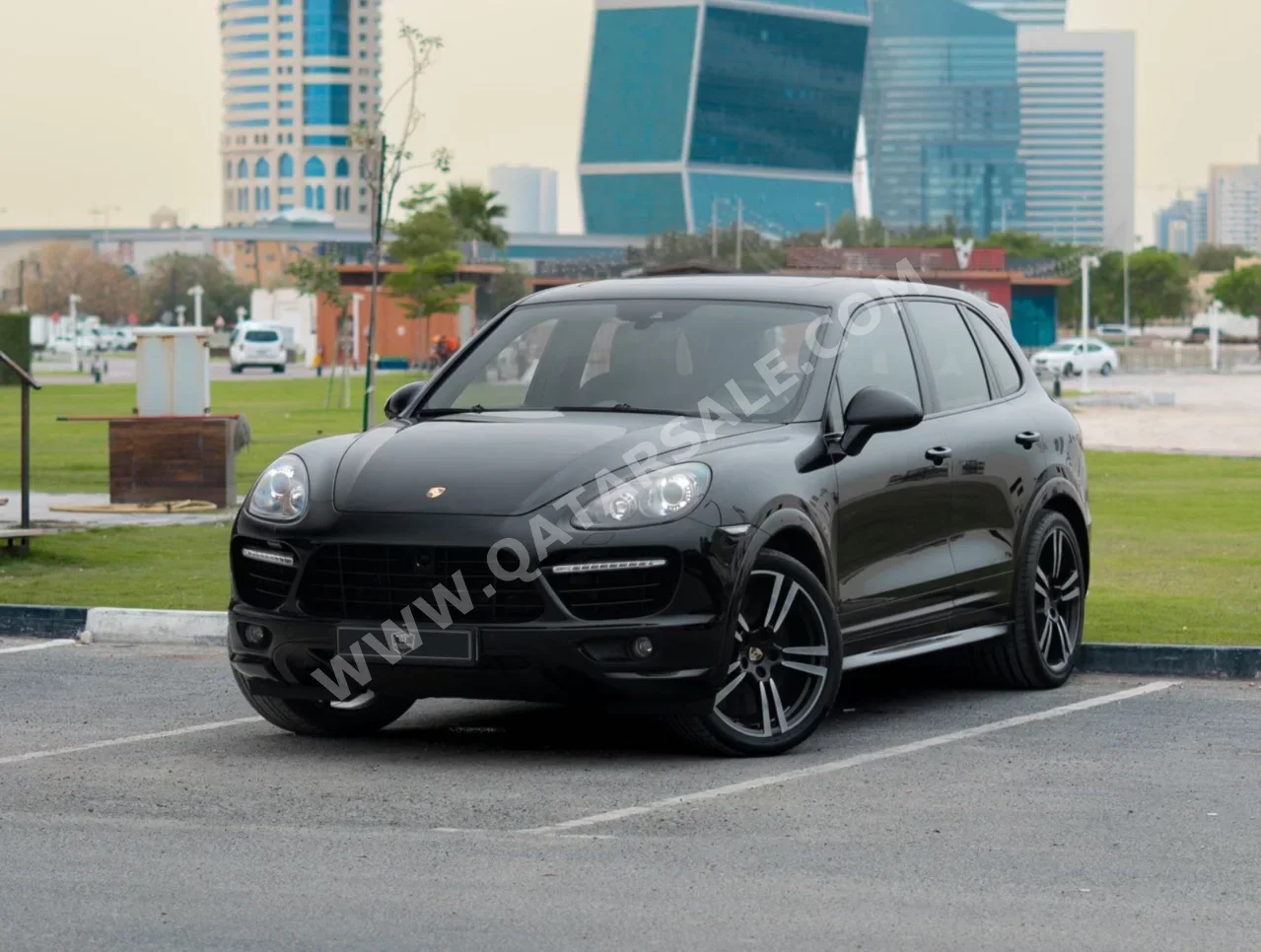 Porsche  Cayenne  Turbo S  2013  Automatic  89,000 Km  8 Cylinder  Four Wheel Drive (4WD)  SUV  Black