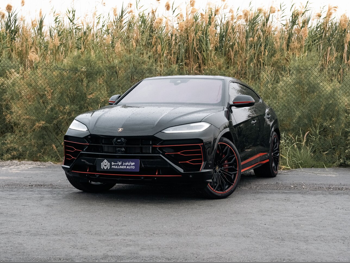 Lamborghini  Urus  SE  2026  Automatic  1,800 Km  8 Cylinder  All Wheel Drive (AWD)  SUV  Black  With Warranty