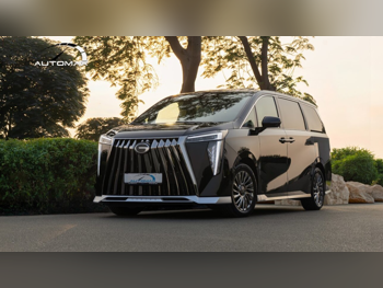 جاك  ام 8  جي ال  2026  اوتوماتيك  0 كم  4 سلندر  سحب امامي  فان \ باص  أسود  تحت الضمان