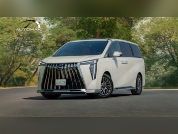 جاك  ام 8  جي ال  2026  اوتوماتيك  0 كم  4 سلندر  سحب امامي  فان \ باص  أبيض  تحت الضمان