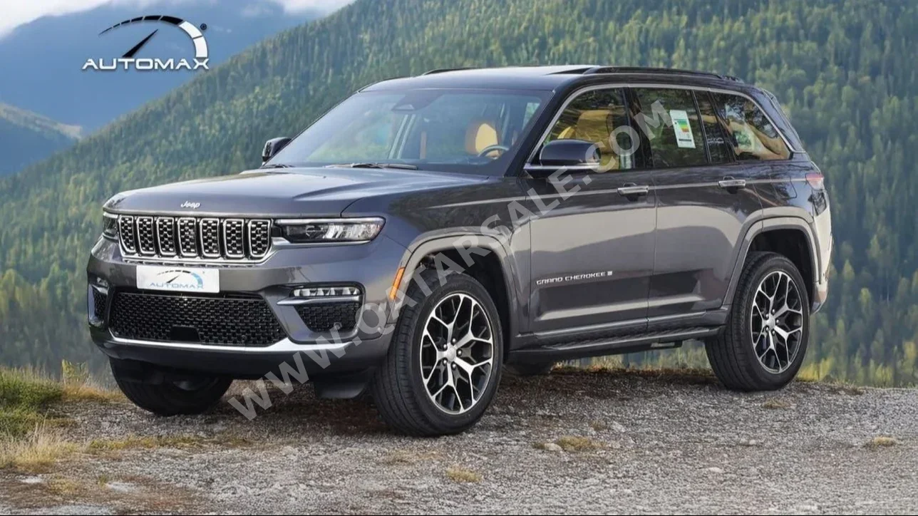 جييب جراند شيروكي سومت 2025 اوتوماتيك 0 كم 6 سلندر دفع رباعي اس يو في رمادي تحت الضمان