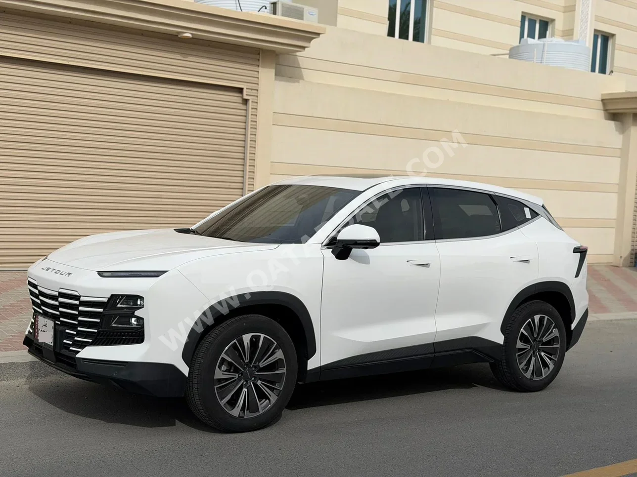 جيتور  داشينغ  لكجري  2025  اوتوماتيك  3,500 كم  4 سلندر  دفع رباعي  اس يو في  أبيض  تحت الضمان