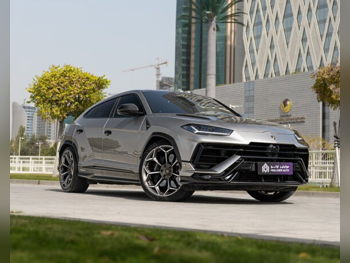 Lamborghini  Urus  Performante  2023  Automatic  18,000 Km  8 Cylinder  All Wheel Drive (AWD)  SUV  Gray  With Warranty