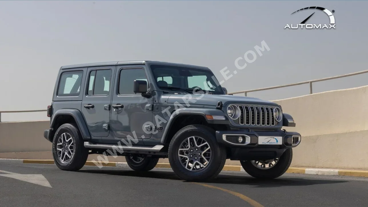 جييب رانجلار صحارى 2026 اوتوماتيك 0 كم 4 سلندر دفع رباعي اس يو في رمادي تحت الضمان