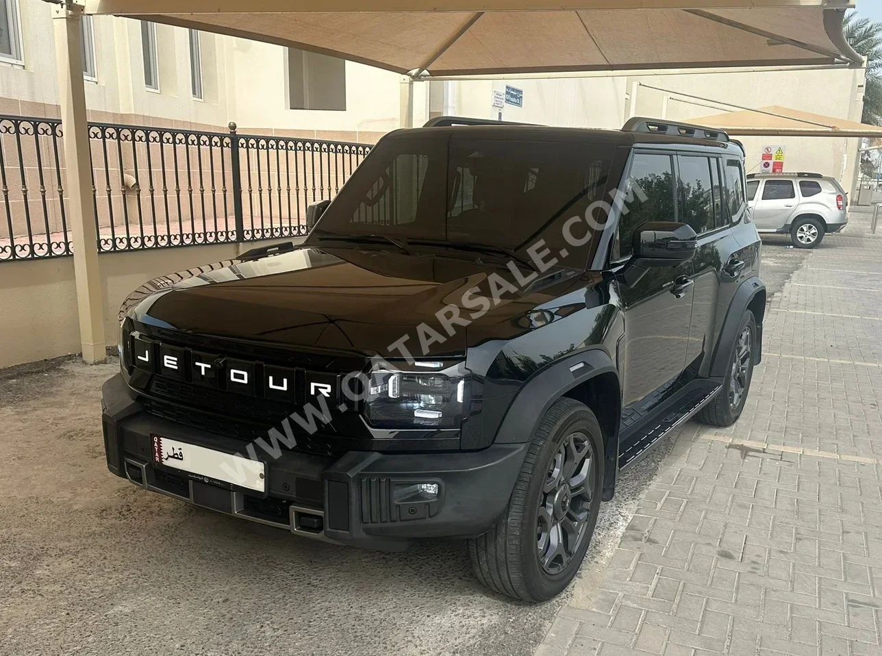 Jetour  T2  Luxury  2025  Automatic  65,000 Km  4 Cylinder  Four Wheel Drive (4WD)  SUV  Black  With Warranty