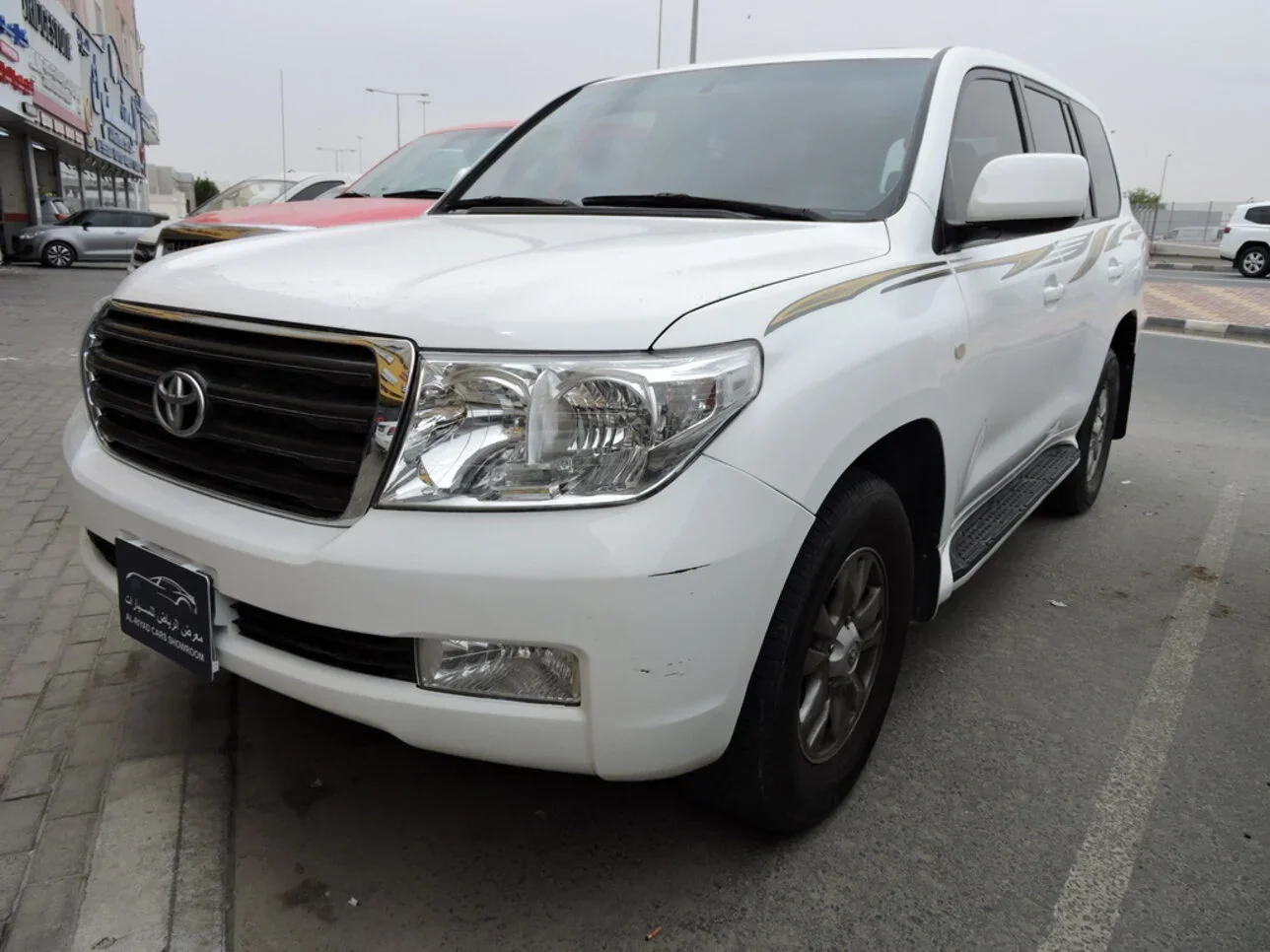 Toyota  Land Cruiser  GX  2011  Automatic  376,000 Km  6 Cylinder  Four Wheel Drive (4WD)  SUV  White