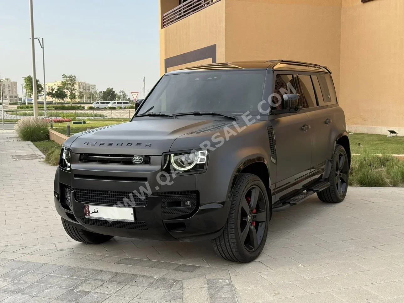 Land Rover Defender 110 HSE 2023 Automatic 107,000 Km 6 Cylinder Four Wheel Drive (4WD) SUV Black With Warranty