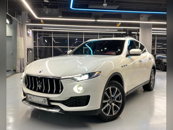 مزاراتي  ليفانت  كيو 4  2021  اوتوماتيك  69,000 كم  6 سلندر  دفع كلي مستمر  اس يو في  أبيض