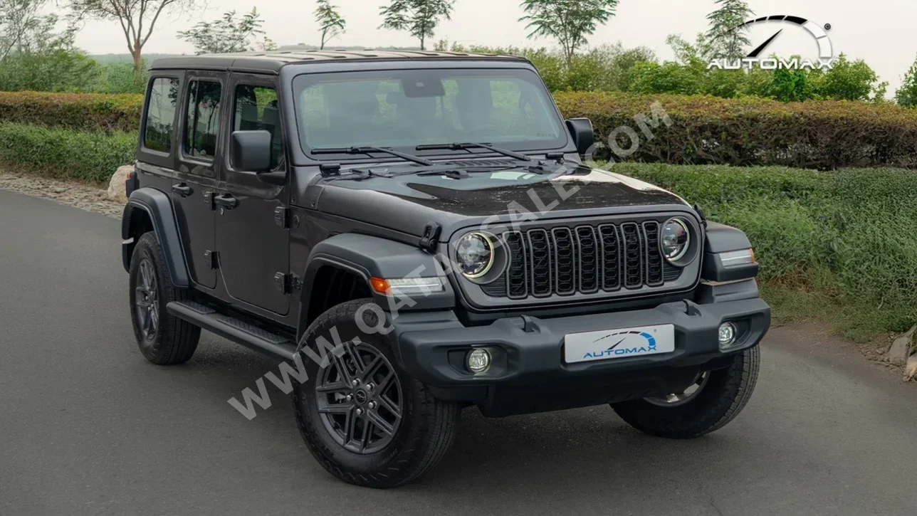 جييب رانجلار سبورت بلس 2025 اوتوماتيك 0 كم 4 سلندر دفع رباعي اس يو في رمادي تحت الضمان