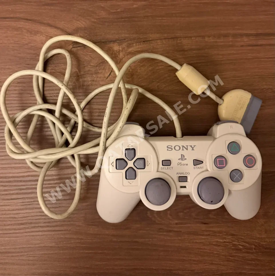 ملحقات اجهزة العاب الفيديو جهاز تحكم - سوني - بلاي ستيشن 1 - أبيض