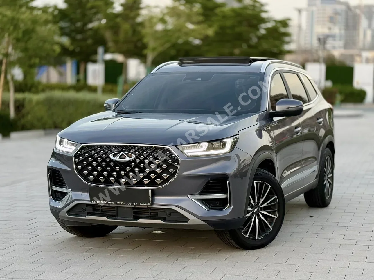 شيري تيجو 8 برو 2023 اوتوماتيك 62,000 كم 4 سلندر سحب امامي اس يو في رمادي تحت الضمان