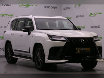 لكزس  ال اكس  600 اف سبورت  2023  اوتوماتيك  66,000 كم  6 سلندر  دفع رباعي  اس يو في  أبيض  تحت الضمان