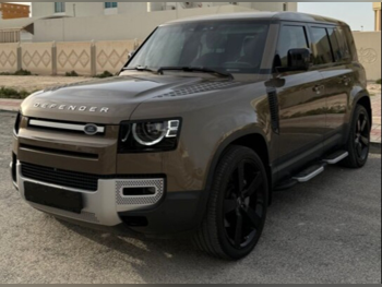 لاند روفر  ديفيندر  110 اس اي  2021  اوتوماتيك  79,000 كم  6 سلندر  دفع رباعي  اس يو في  برونزي  تحت الضمان
