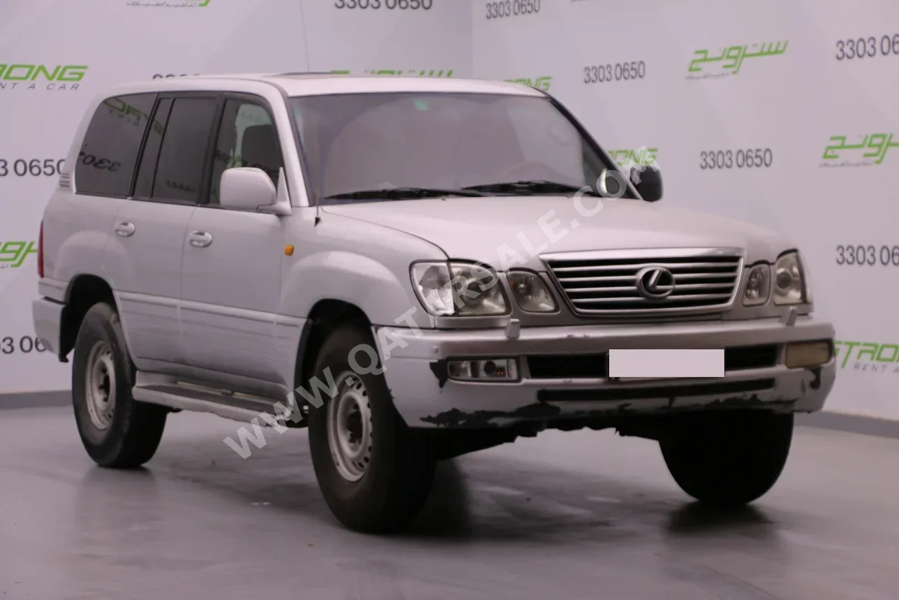 لكزس ال اكس 570 2007 اوتوماتيك 571,000 كم 8 سلندر دفع رباعي اس يو في فضي