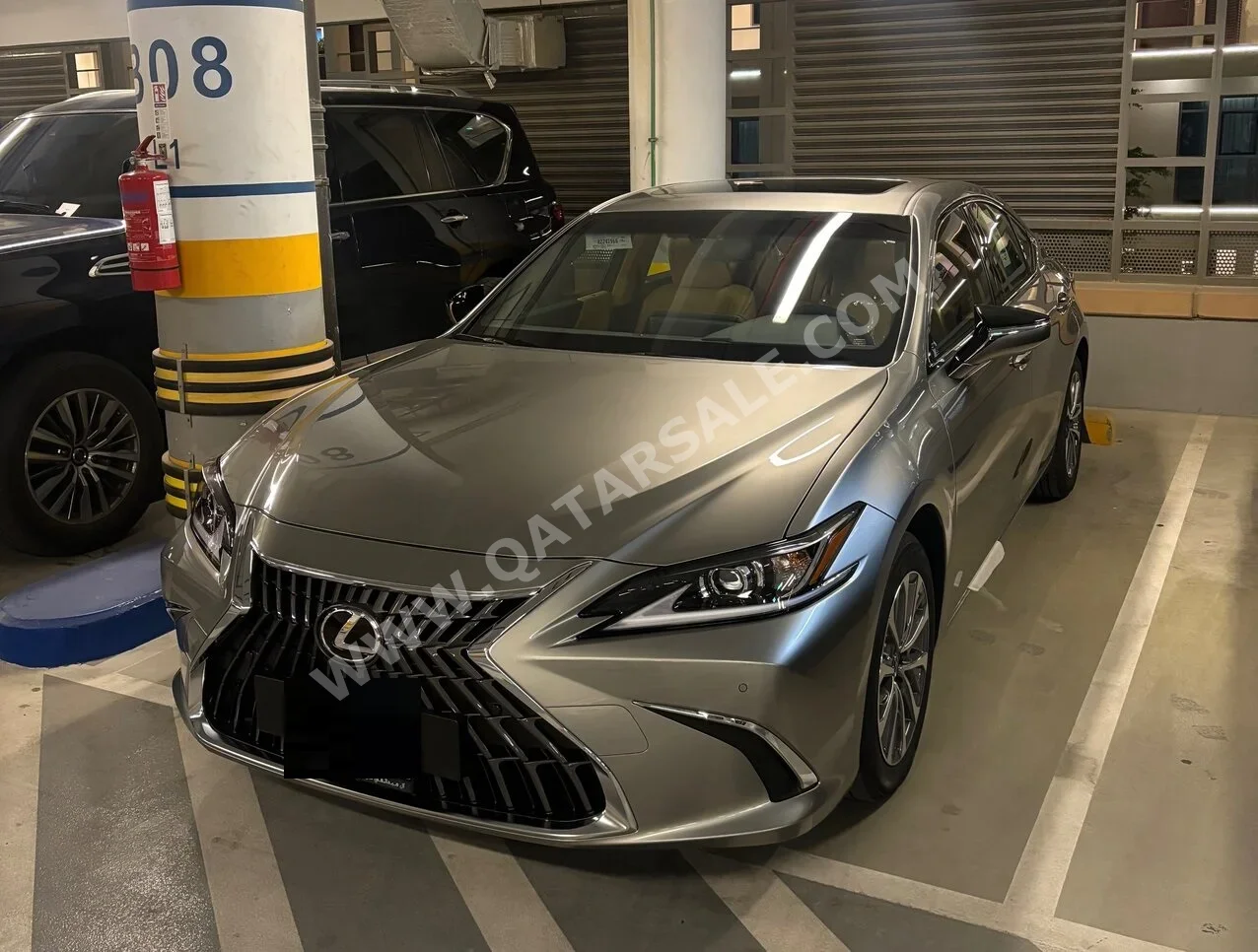 Lexus ES 300h 2024 Automatic 13,000 Km 4 Cylinder Front Wheel Drive (FWD) Sedan Sonic Titanium With Warranty