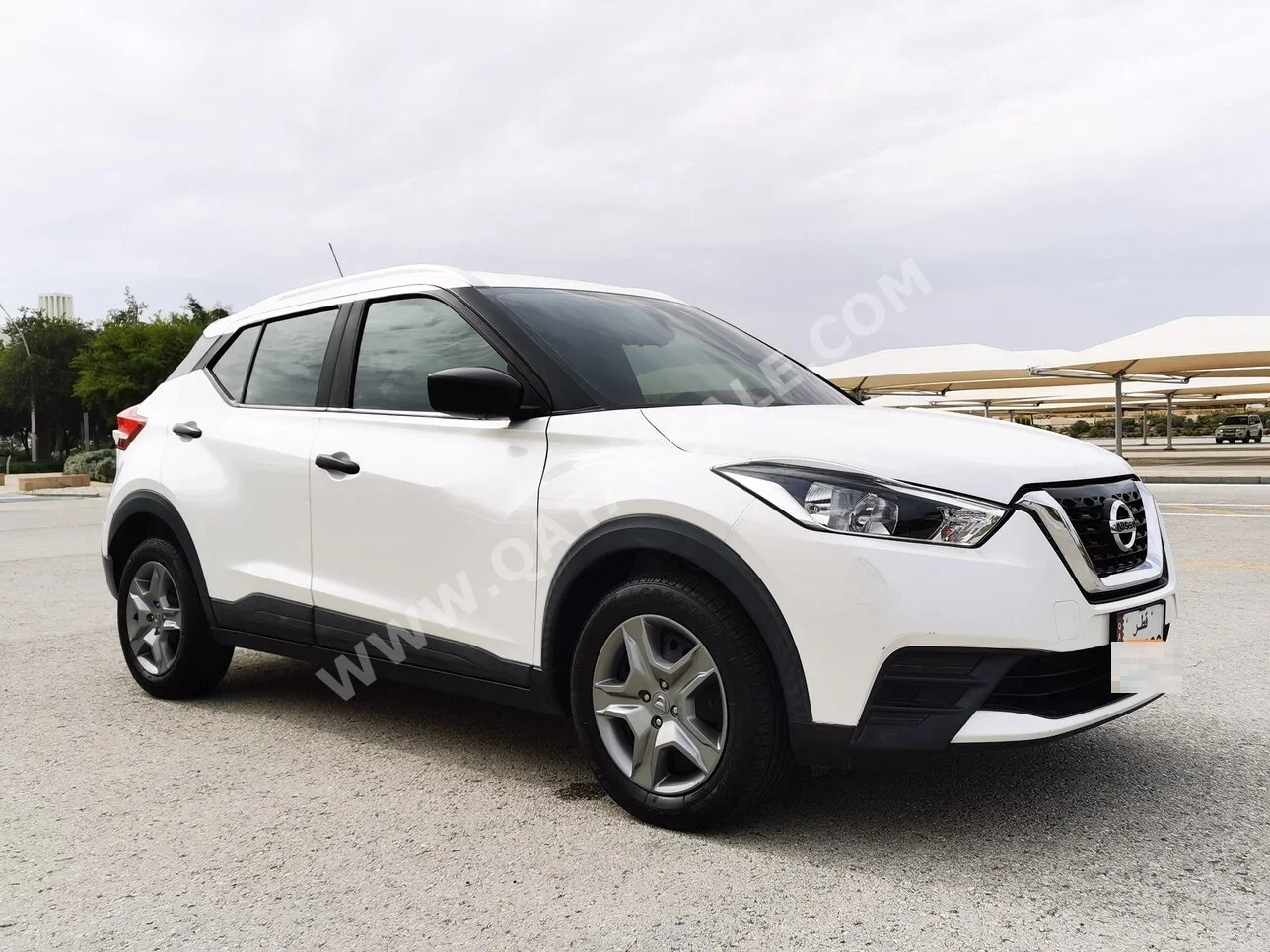 Nissan  Kicks  2018  Automatic  120,000 Km  4 Cylinder  Front Wheel Drive (FWD)  SUV  White