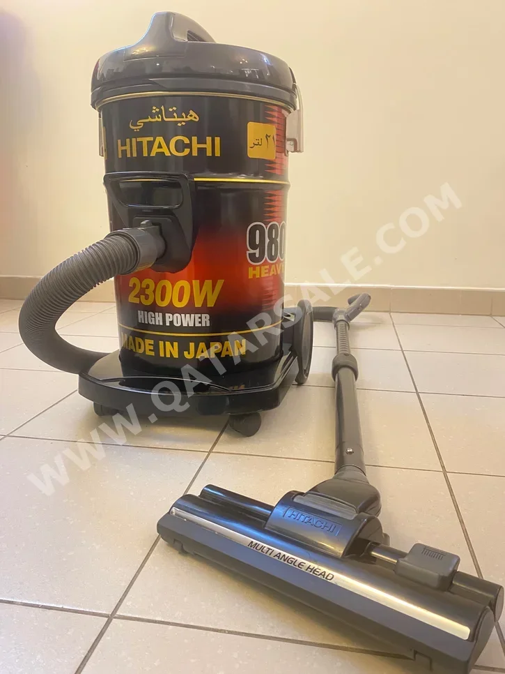 هيتاشي  أسود  اليابان  وزن خفيف  بدون كيس \  مكنسة تنظيف عميق للسجاد  هادئة