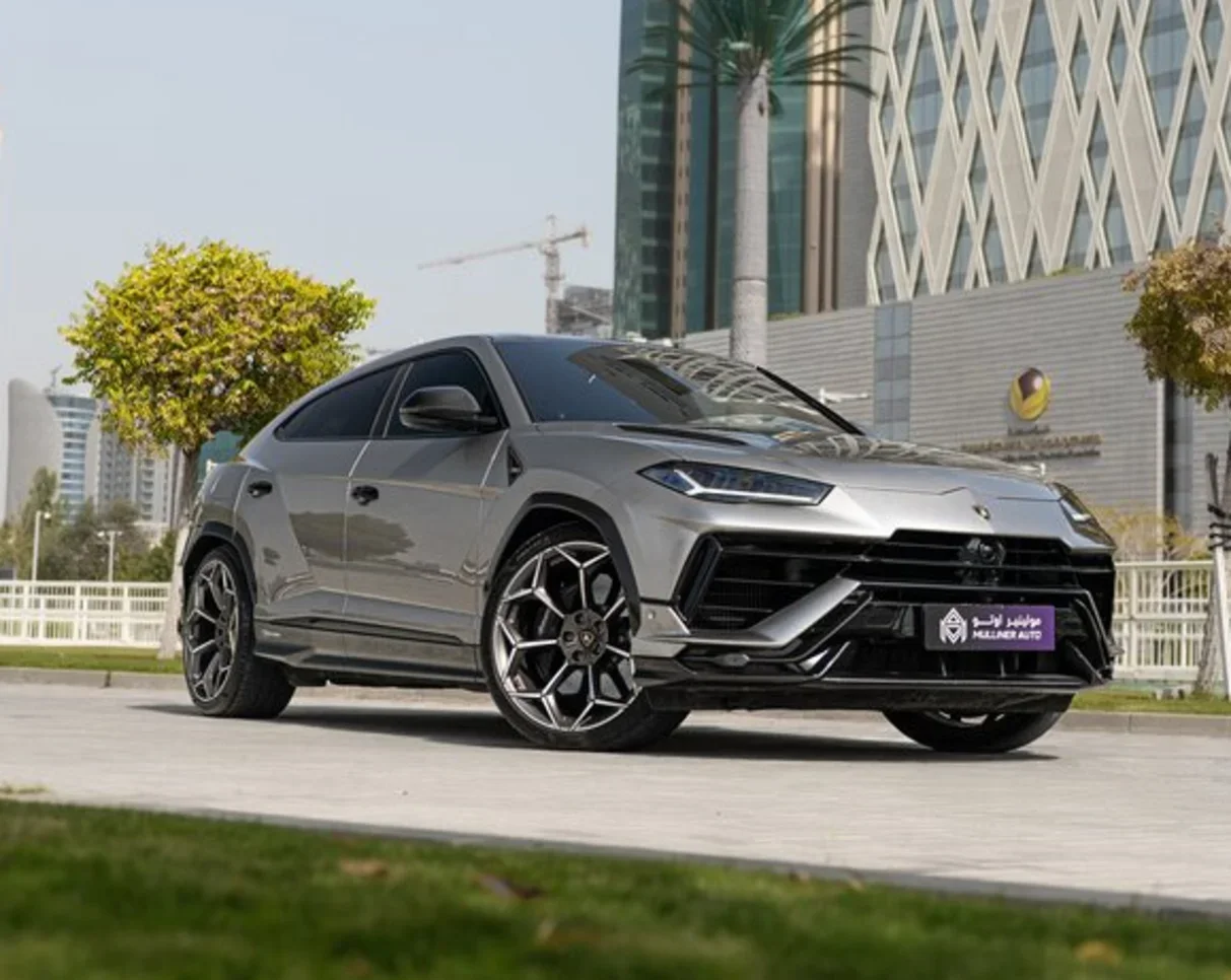 لمبرجيني  اوروس  بيرفورمانتي  2023  اوتوماتيك  18,000 كم  8 سلندر  دفع كلي مستمر  اس يو في  رمادي  تحت الضمان