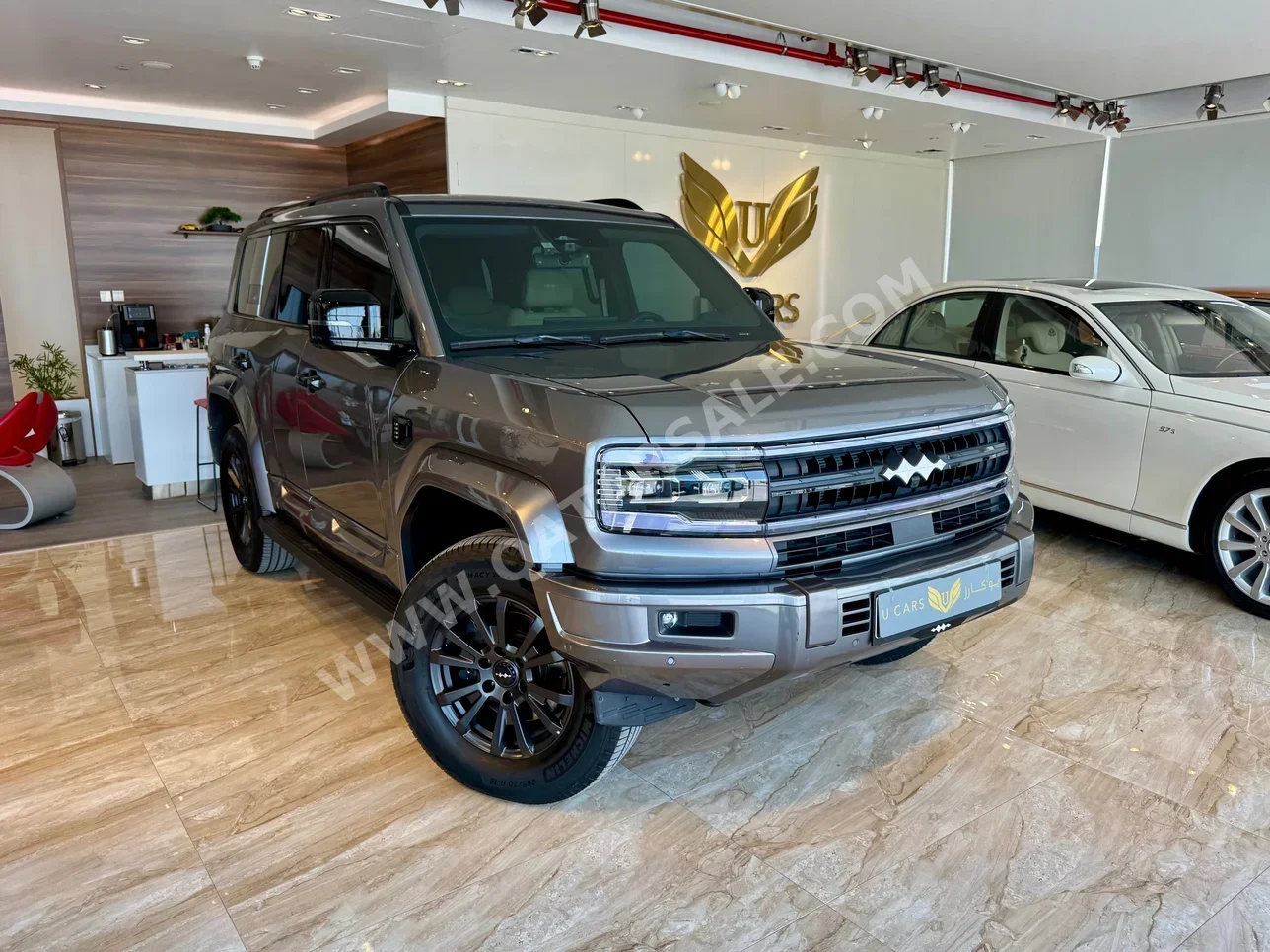 BYD  Leopard 5  Ultra 5  2025  Automatic  28,000 Km  4 Cylinder  Four Wheel Drive (4WD)  SUV  Gray