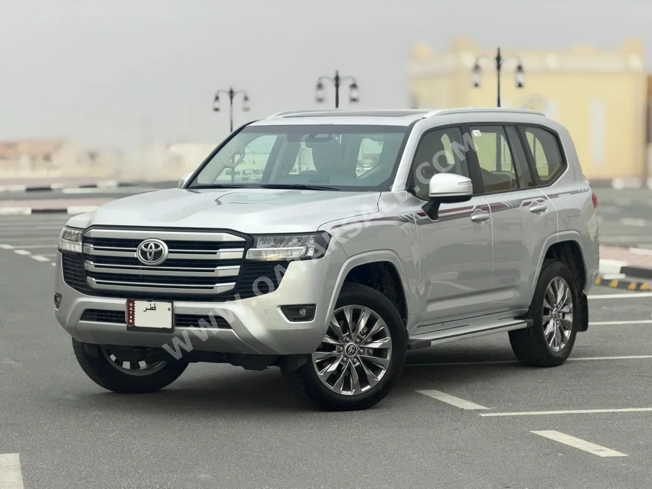 Toyota  Land Cruiser  GXR  2025  Automatic  39,000 Km  6 Cylinder  Four Wheel Drive (4WD)  SUV  Silver  With Warranty