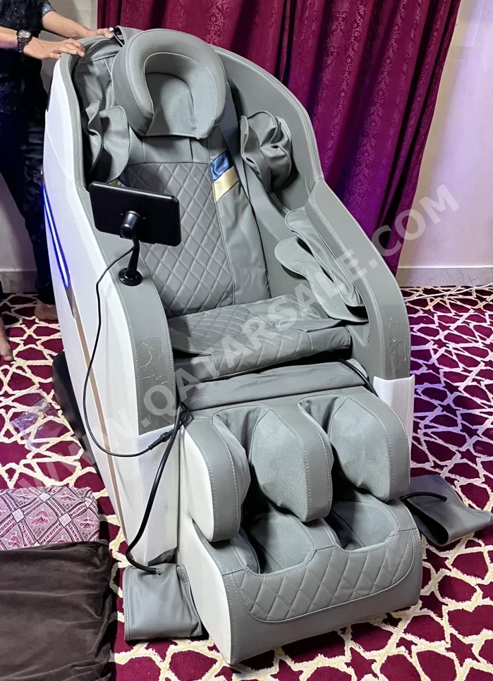 Massage Chair BestMassage White China All Body 4D