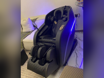 كرسي التدليك بيست مساج  أسود  الصين  كل الجسم  رباعي الأبعاد