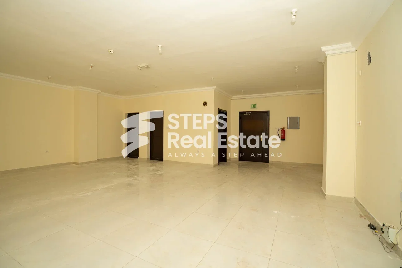 مكاتب تجارية - غير مفروشة - الريان - الغرافة