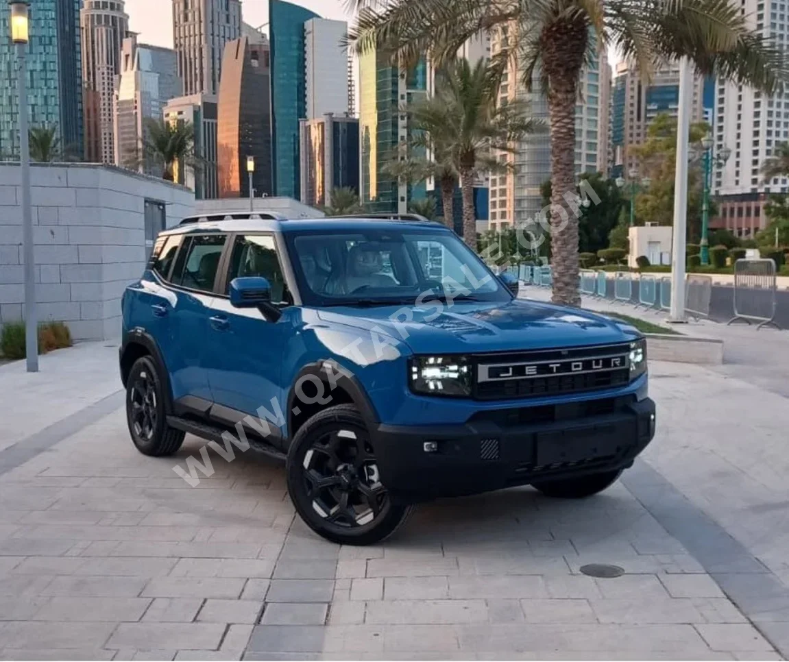 جيتور  تي 1  لكجري  2026  اوتوماتيك  0 كم  4 سلندر  دفع رباعي  اس يو في  ازرق  تحت الضمان