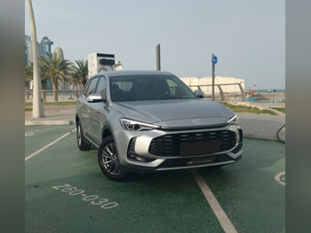 MG  Zs  2025  Automatic  0 Km  4 Cylinder  Front Wheel Drive (FWD)  SUV  Silver  With Warranty