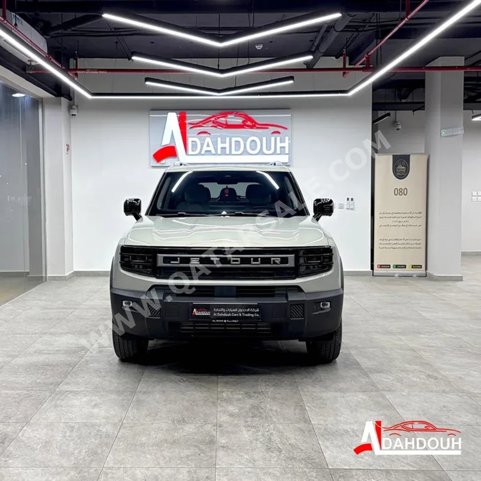 جيتور تي 1 كومفورت 2026 اوتوماتيك 1,500 كم 4 سلندر دفع رباعي اس يو في ذهبي تحت الضمان