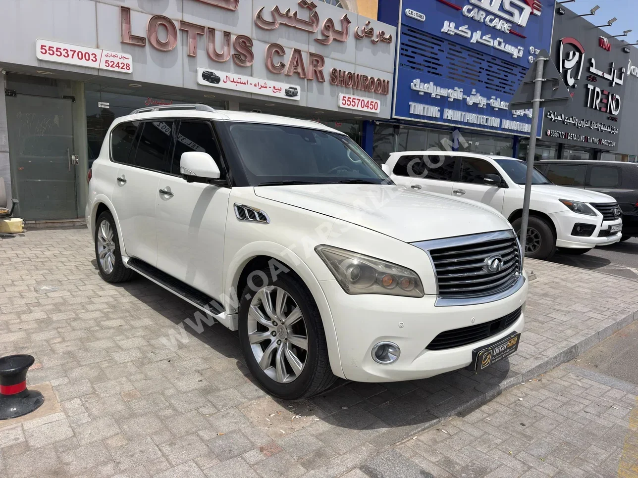 انفنيتي كيو اكس 80 2014 اوتوماتيك 117,000 كم 8 سلندر دفع رباعي اس يو في أبيض