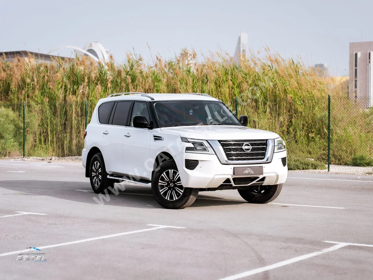 نيسان باترول أكس أي 2020 اوتوماتيك 33,000 كم 6 سلندر دفع رباعي اس يو في أبيض