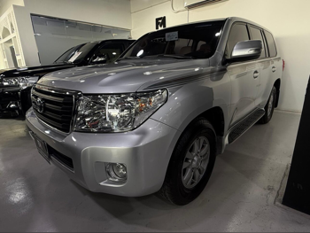 Toyota  Land Cruiser  GX  2015  Automatic  193,000 Km  6 Cylinder  Four Wheel Drive (4WD)  SUV  Silver