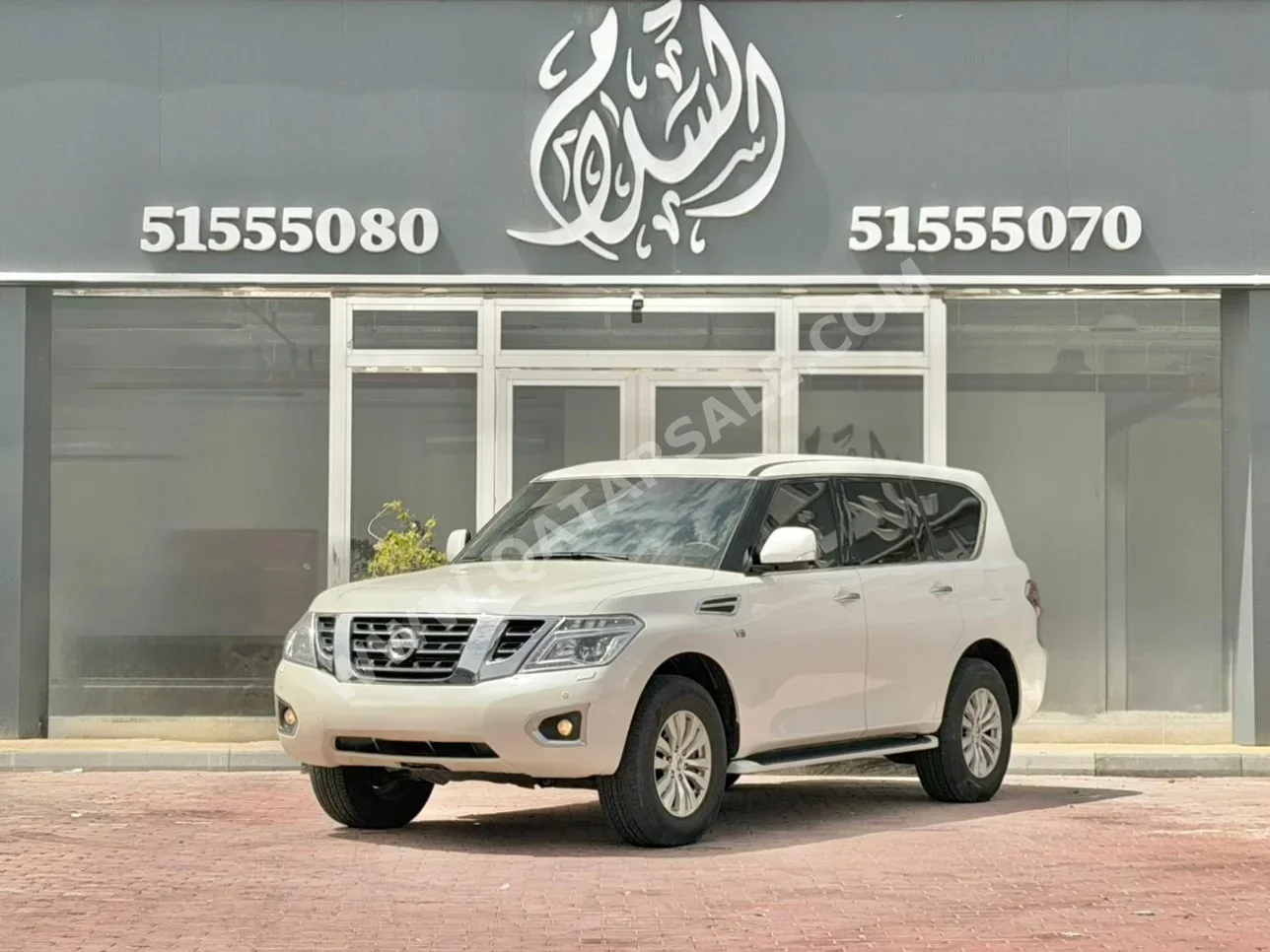 نيسان  باترول  اس اي  2015  اوتوماتيك  256,000 كم  8 سلندر  دفع رباعي  اس يو في  أبيض