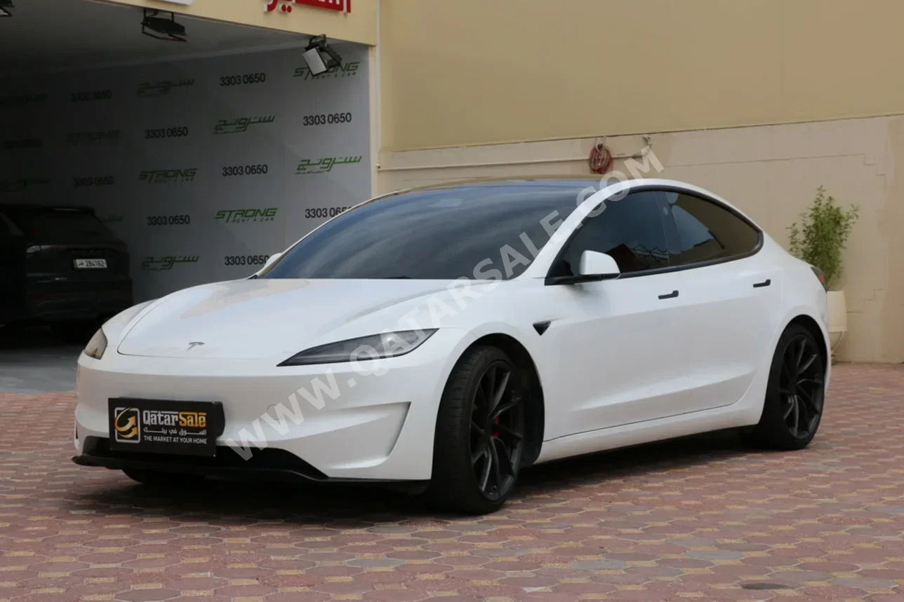 Tesla  Model 3  Performance  2025  Automatic  35,000 Km  0 Cylinder  All Wheel Drive (AWD)  Sedan  White  With Warranty