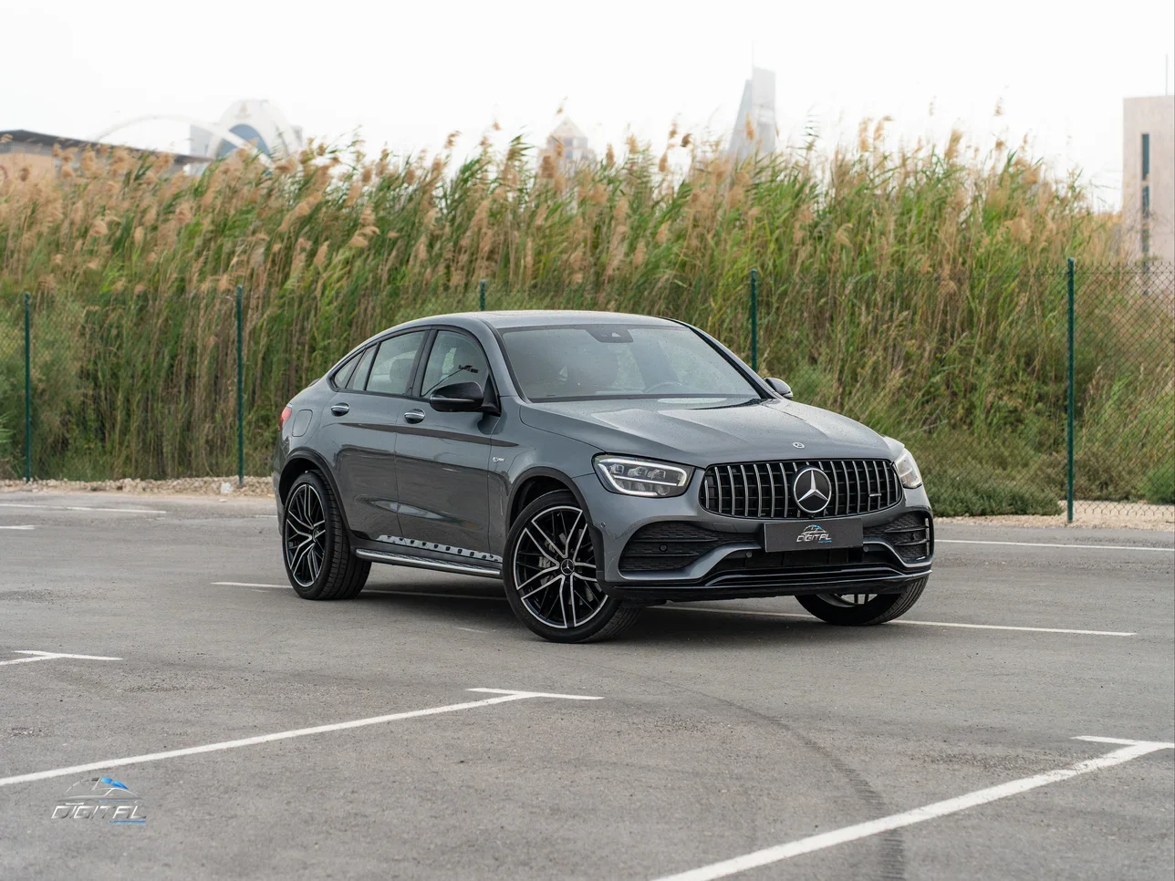 مرسيدس - بنز  جي ال سي  43  2021  اوتوماتيك  35,600 كم  6 سلندر  دفع رباعي  اس يو في  رمادي