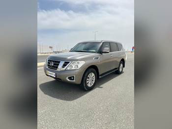 نيسان  باترول  اس اي  2013  اوتوماتيك  434,000 كم  8 سلندر  دفع رباعي  اس يو في  رمادي