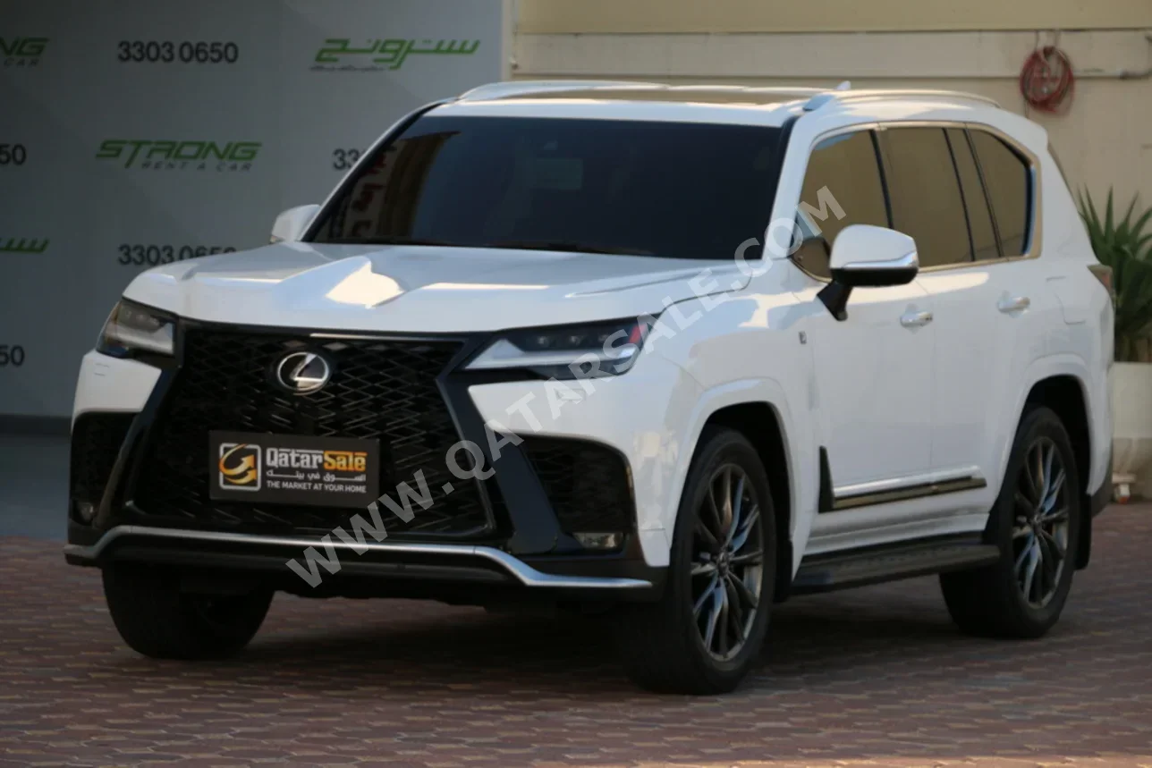 لكزس  ال اكس  600 اف سبورت  2023  اوتوماتيك  11,000 كم  6 سلندر  دفع رباعي  اس يو في  أبيض  تحت الضمان
