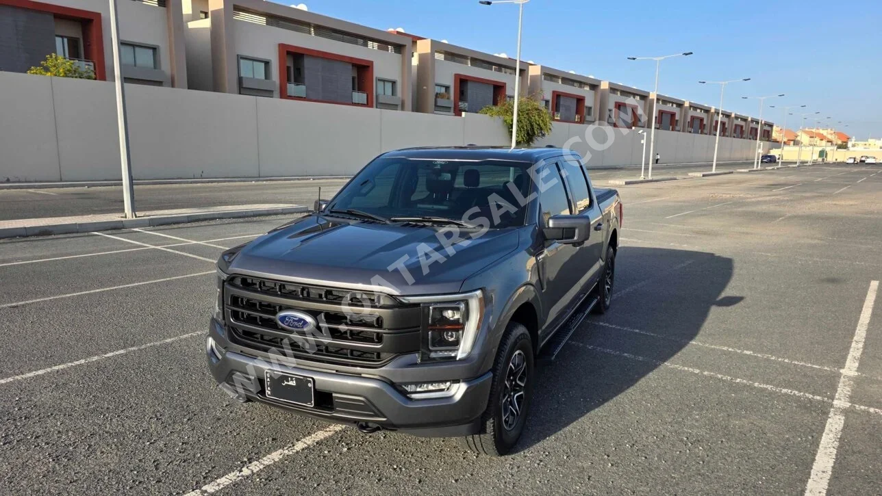 فورد  أف  150 لاريت  2021  اوتوماتيك  86,800 كم  6 سلندر  دفع رباعي  بيكب  رمادي