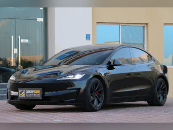 Tesla  Model 3  Performance  2025  Automatic  37,000 Km  0 Cylinder  All Wheel Drive (AWD)  Sedan  Black  With Warranty