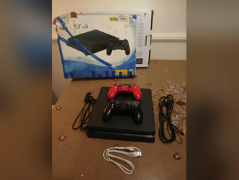 Video Games Consoles - Sony  - PlayStation 4 Pro  - 512 GB  -Included Controllers: 2