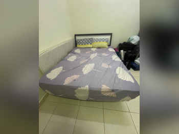 Beds - Queen  - Brown