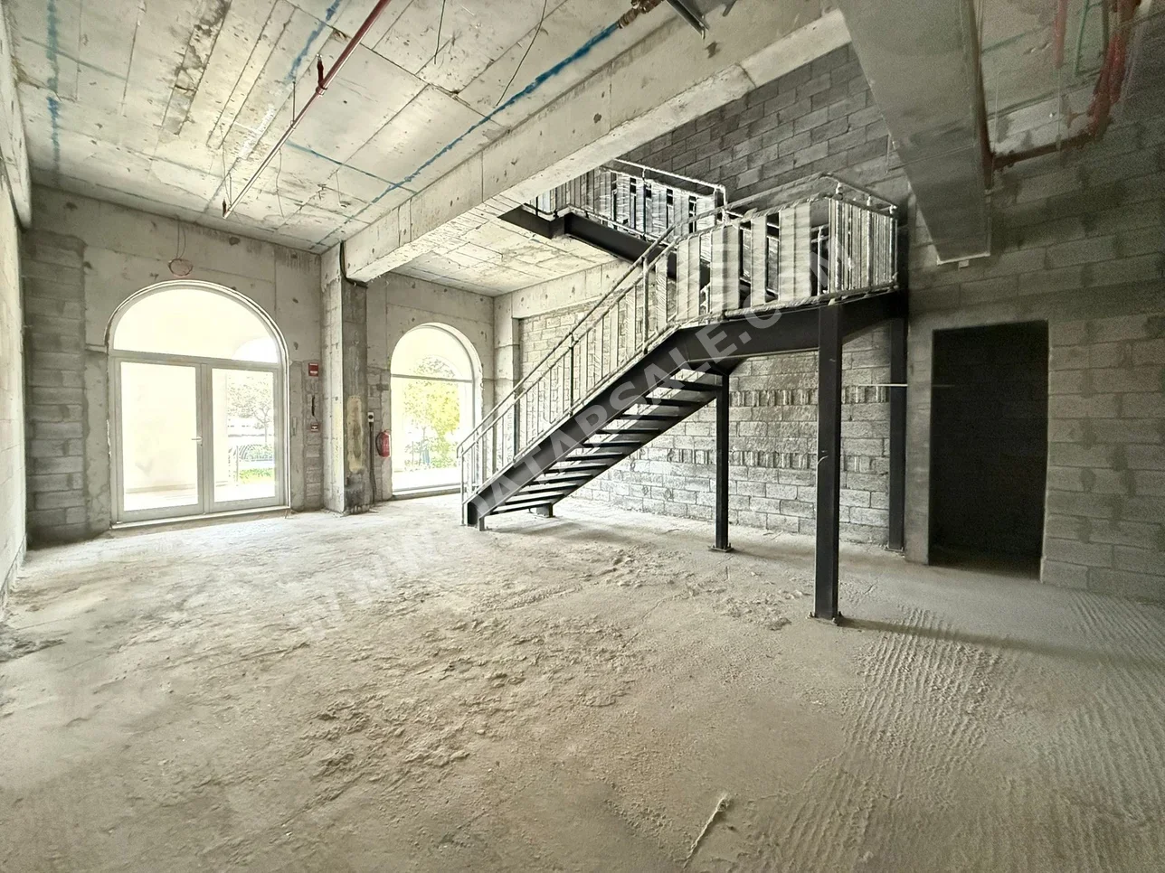 محلات تجارية - غير مفروشة - لوسيل للايجار - جبل ثعيلب