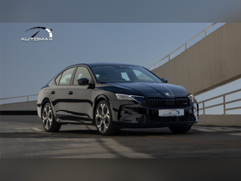 سكودا  أوكتافيا  ار اس  2025  اوتوماتيك  0 كم  4 سلندر  سحب امامي  سيدان  أسود  تحت الضمان