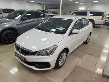 سوزوكي  سياز  2024  اوتوماتيك  13,000 كم  4 سلندر  سحب امامي  سيدان  أبيض  تحت الضمان