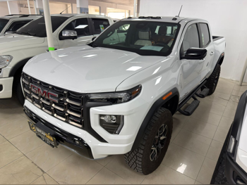 جي ام سي  كانيون  اي تي 4 اكس  2024  اوتوماتيك  7,000 كم  6 سلندر  دفع رباعي  اس يو في  أبيض  تحت الضمان