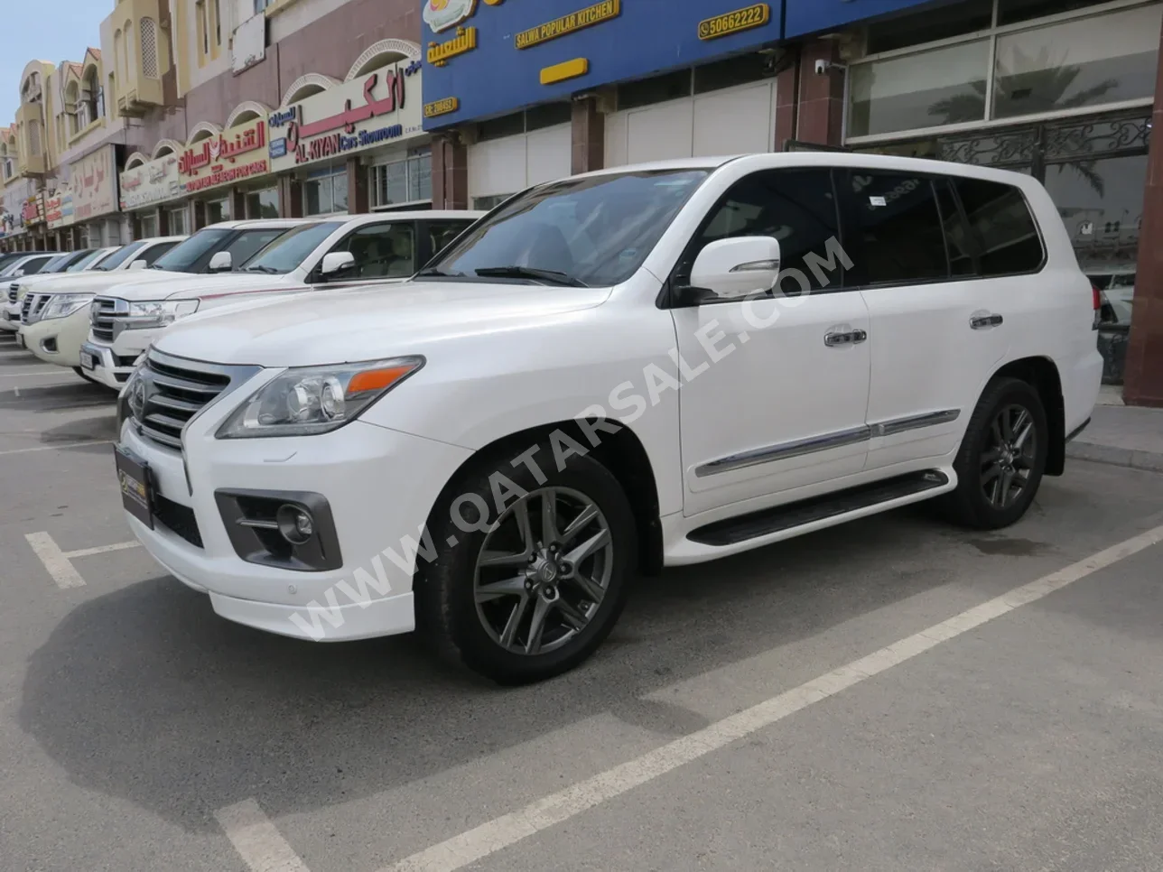 Lexus  LX  570 S  2015  Automatic  265,000 Km  8 Cylinder  Four Wheel Drive (4WD)  SUV  White
