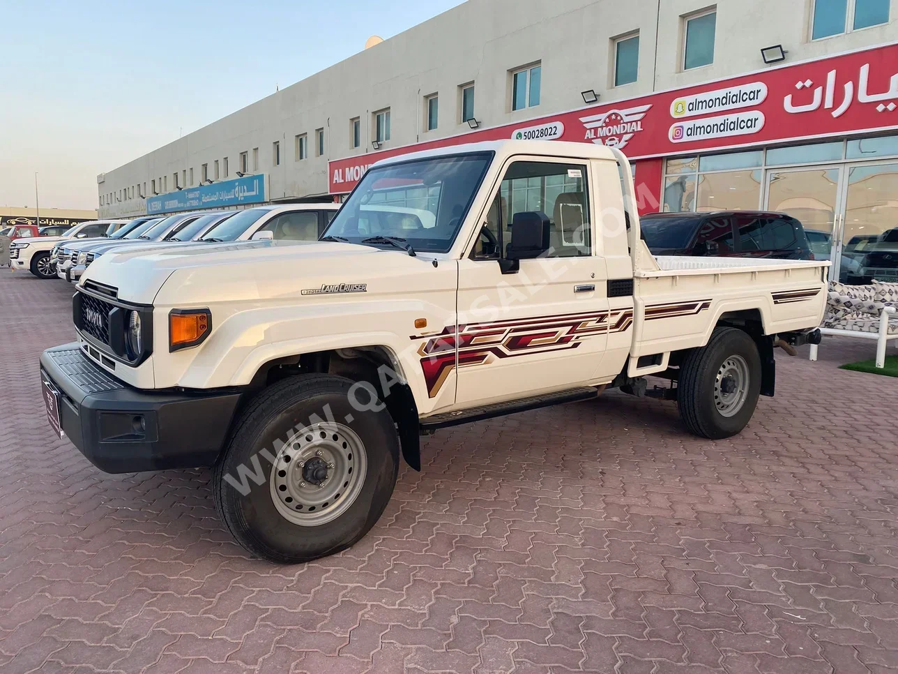 Toyota Land Cruiser LX 2024 Automatic 39,000 Km 6 Cylinder Four Wheel Drive (4WD) Pick Up White With Warranty